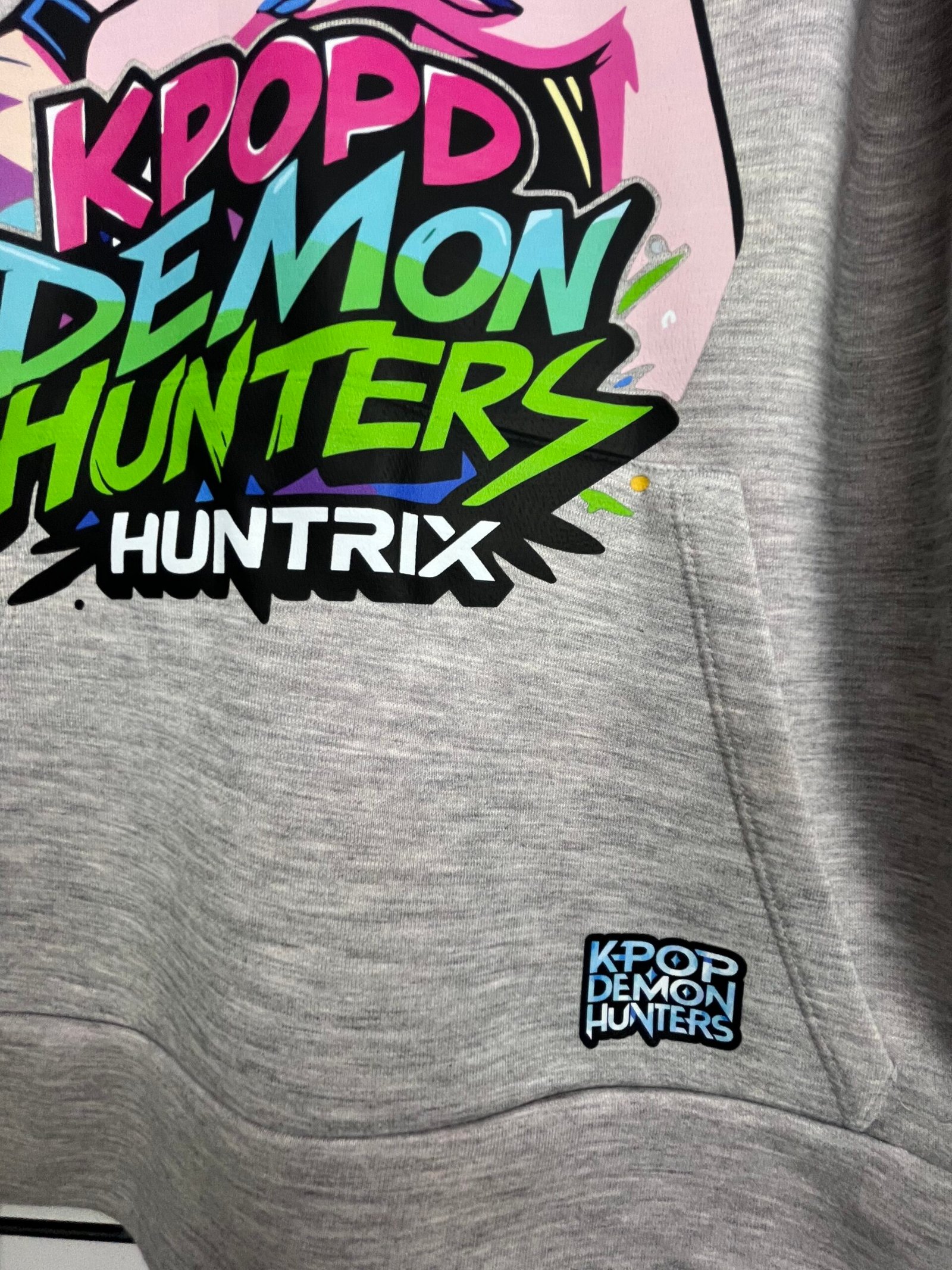 KPop Demon Hunters Zoey Gri Melanj Kapşonlu - Görsel 3